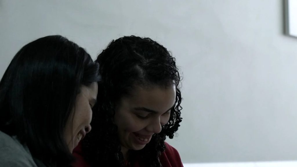 A jovem com câncer no cérebro que voltou a estudar após tratamento experimental na Unicamp