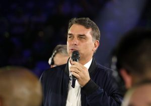 Flávio Bolsonaro é investigado em três inquéritos no STF