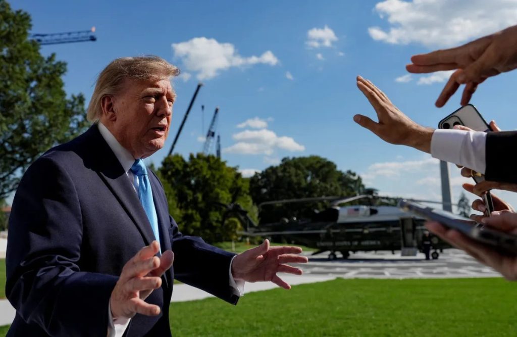 Trump diz estar aberto a participar de reunião trilateral com Xi e Putin