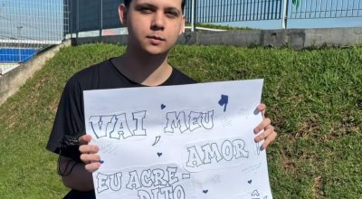 Cartaz da namorada, cachorrinha e prova em família: candidatos ganham incentivo para 1ª fase da Unicamp 2027