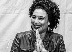 Família denuncia agressão a Marielle em grupo de WhatsApp da PUC-Rio