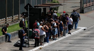 Motoristas de ônibus fazem paralisação na zona sul de São Paulo