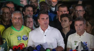 PF investiga circunstâncias da fuga de Flávio Bolsonaro do Brasil